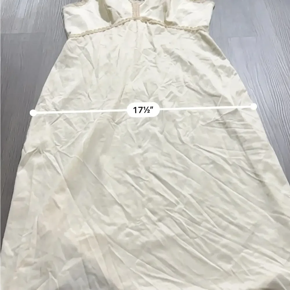 Vintage‎ Union Made 80s Cream Non-Cling Sleeveless Slip Dress Size S Estimated - Picture 10 of 11